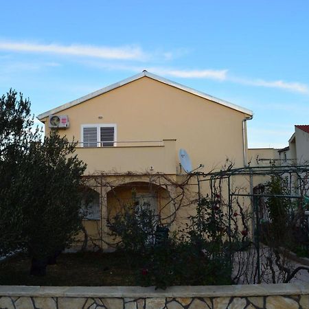 Apartments Vilim Тисно Екстериор снимка