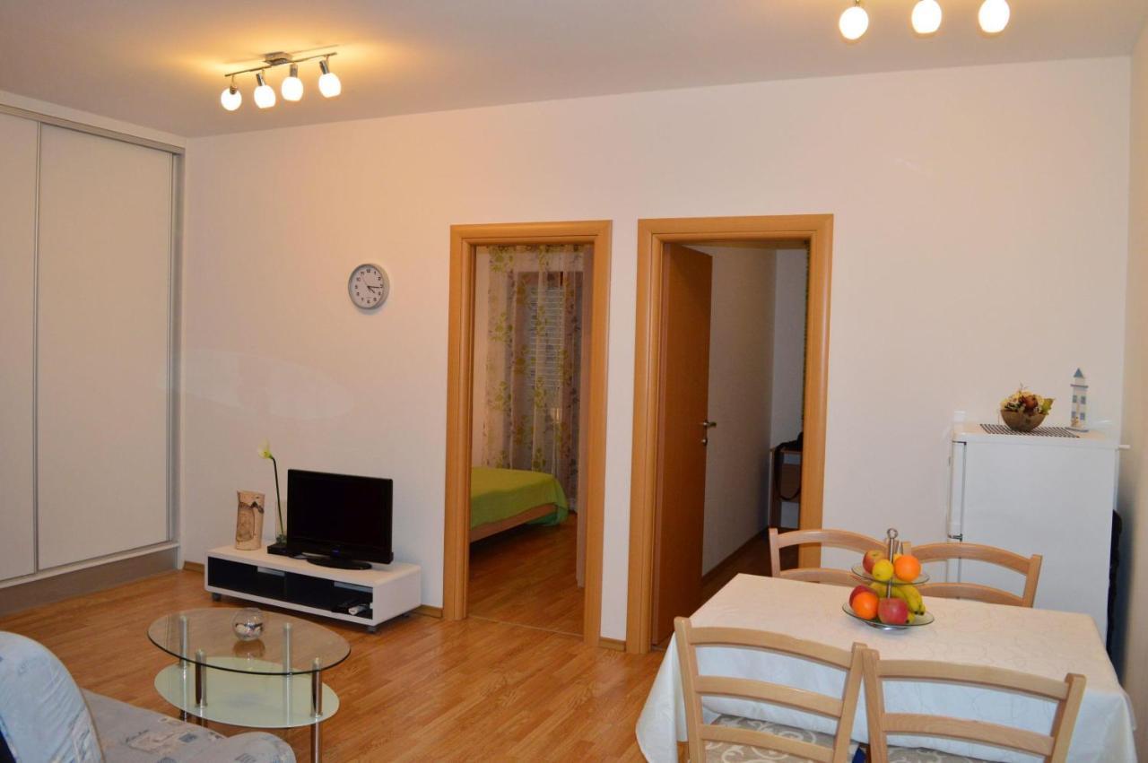 Apartments Vilim Тисно Екстериор снимка