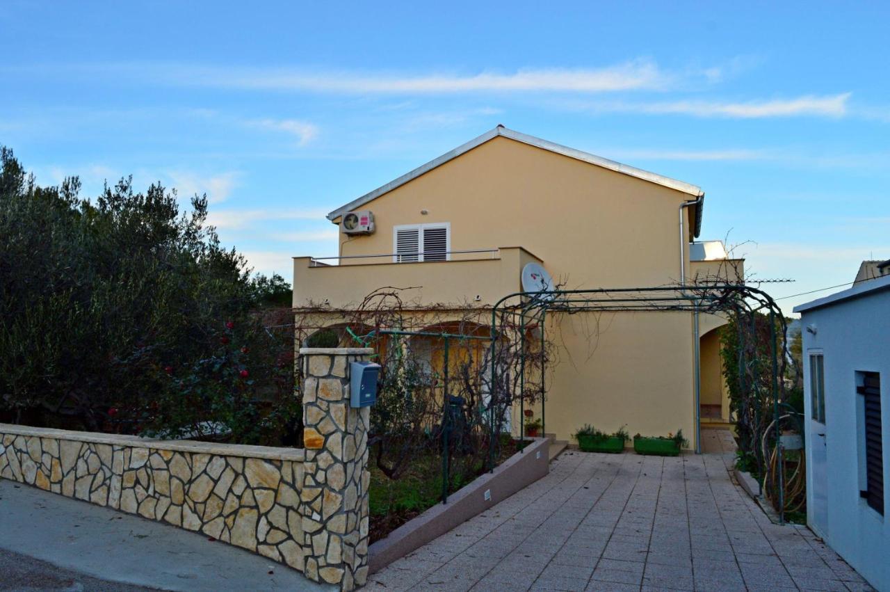 Apartments Vilim Тисно Екстериор снимка